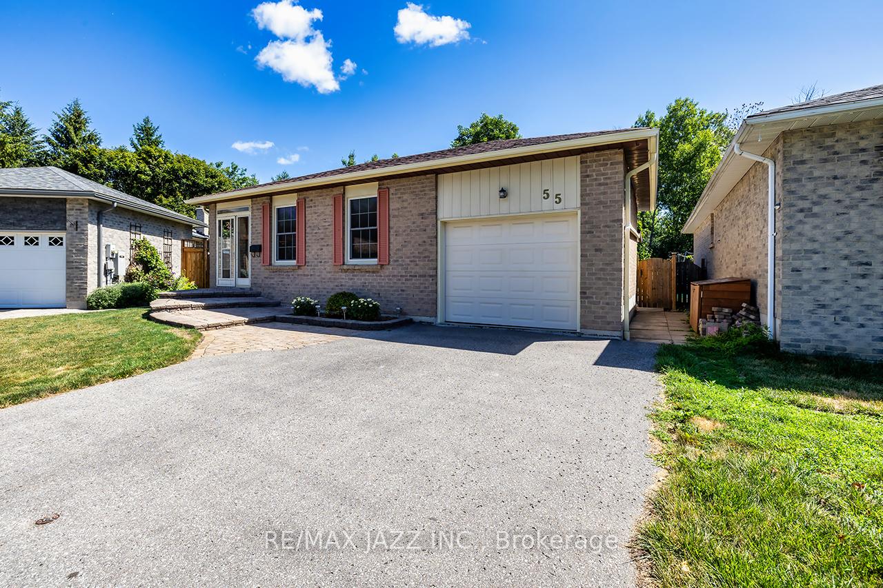 Photo 1 of 55 Regency Crescent, Whitby, Downtown Whitby — HOMEH