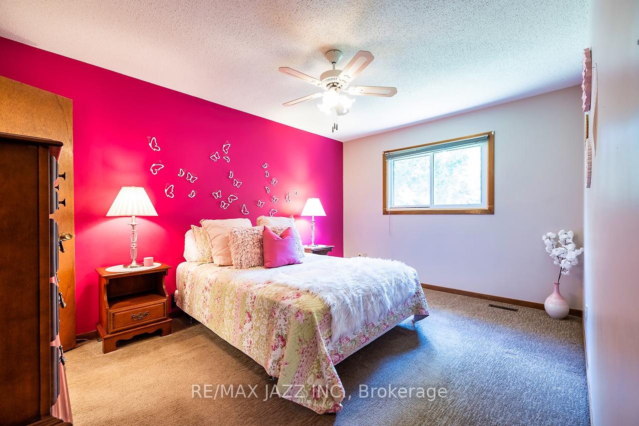 Photo 15 of 55 Regency Crescent, Whitby, Downtown Whitby — HOMEH