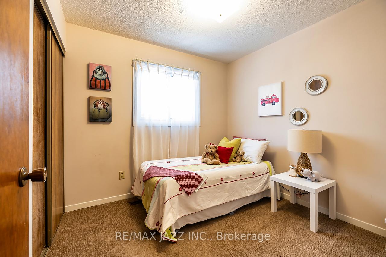 Photo 19 of 55 Regency Crescent, Whitby, Downtown Whitby — HOMEH