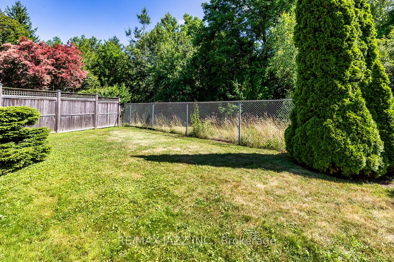 Photo 36 of 55 Regency Crescent, Whitby, Downtown Whitby — HOMEH