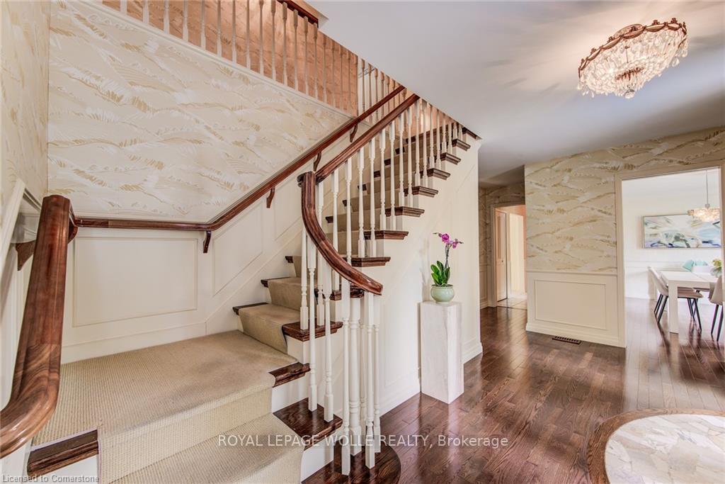 Photo 10 of 368 Warrington Drive, Waterloo — HOMEH
