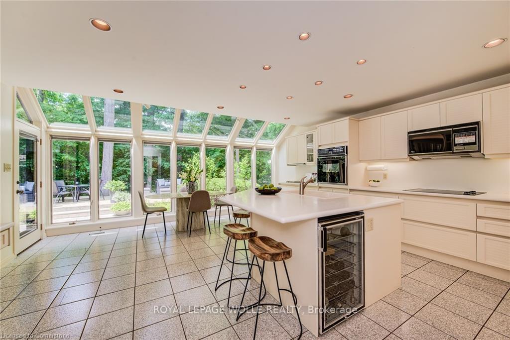 Photo 20 of 368 Warrington Drive, Waterloo — HOMEH