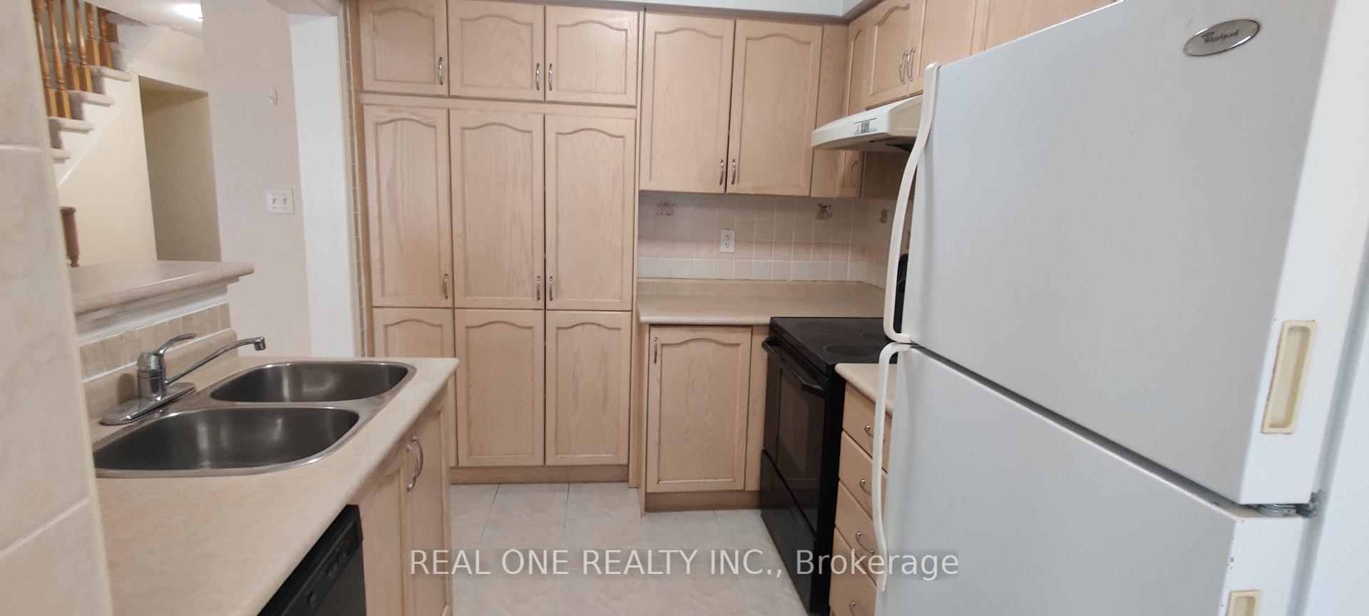 Photo 5 of 45 Devonwood Drive, Markham, Berczy — HOMEH