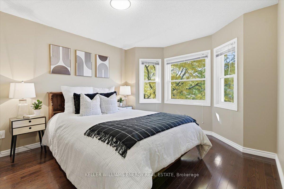 Photo 18 of 29 Braebrook Drive, Whitby, Rolling Acres — HOMEH