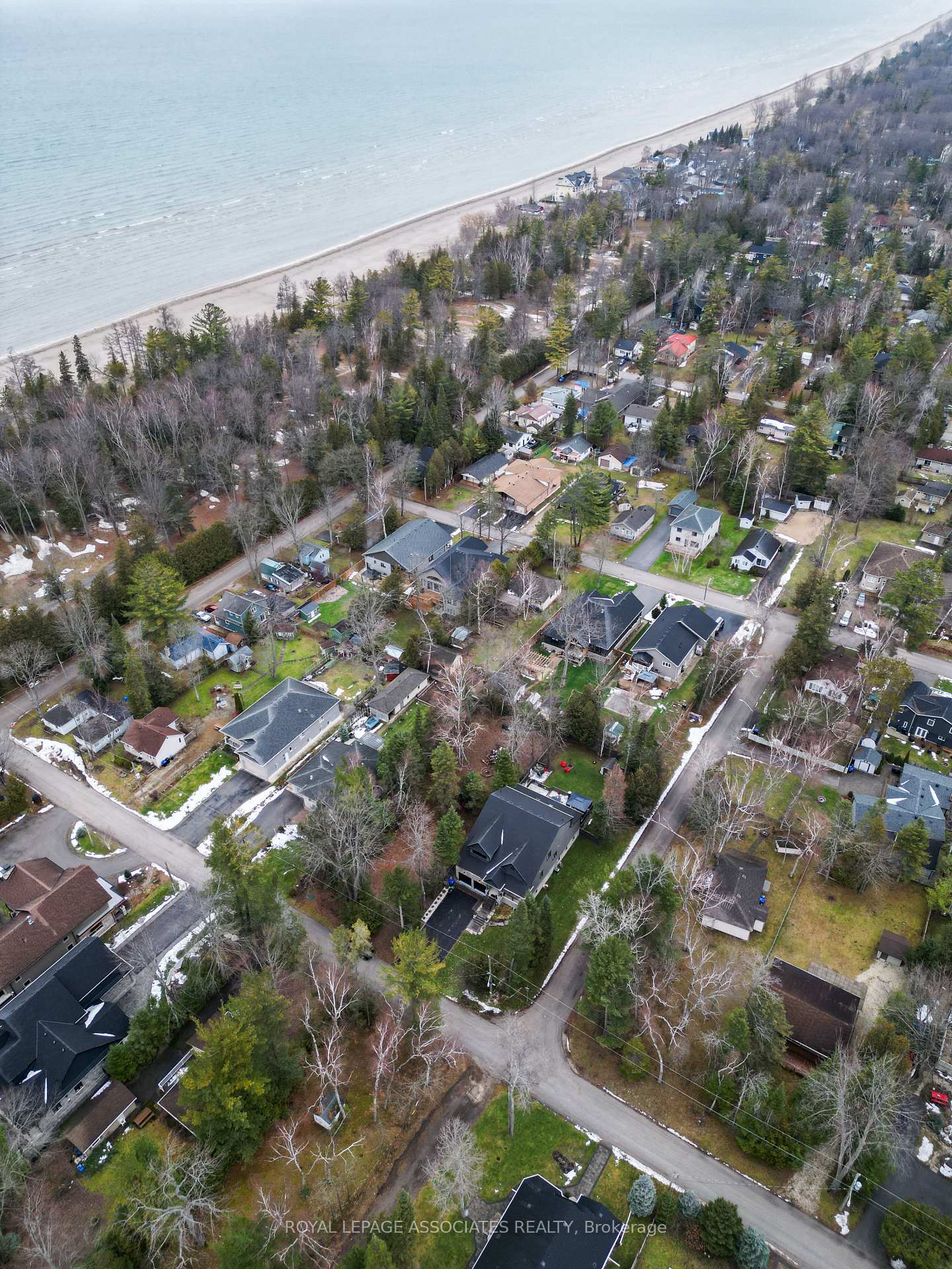 Photo 40 of 69 34th Street N, Wasaga Beach — HOMEH