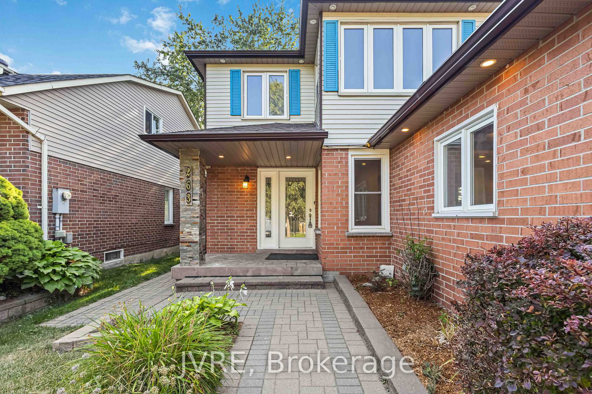 Photo 4 of 263 Wright Crescent, Ajax, Central — HOMEH