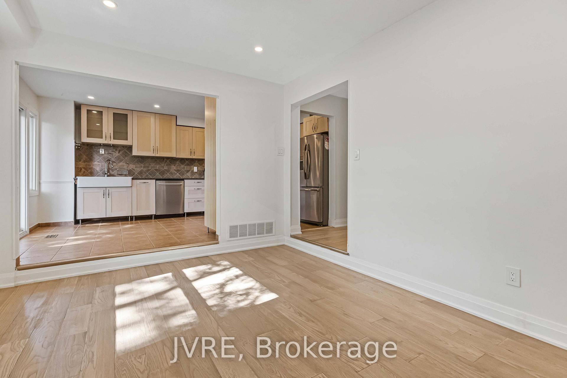 Photo 16 of 263 Wright Crescent, Ajax, Central — HOMEH