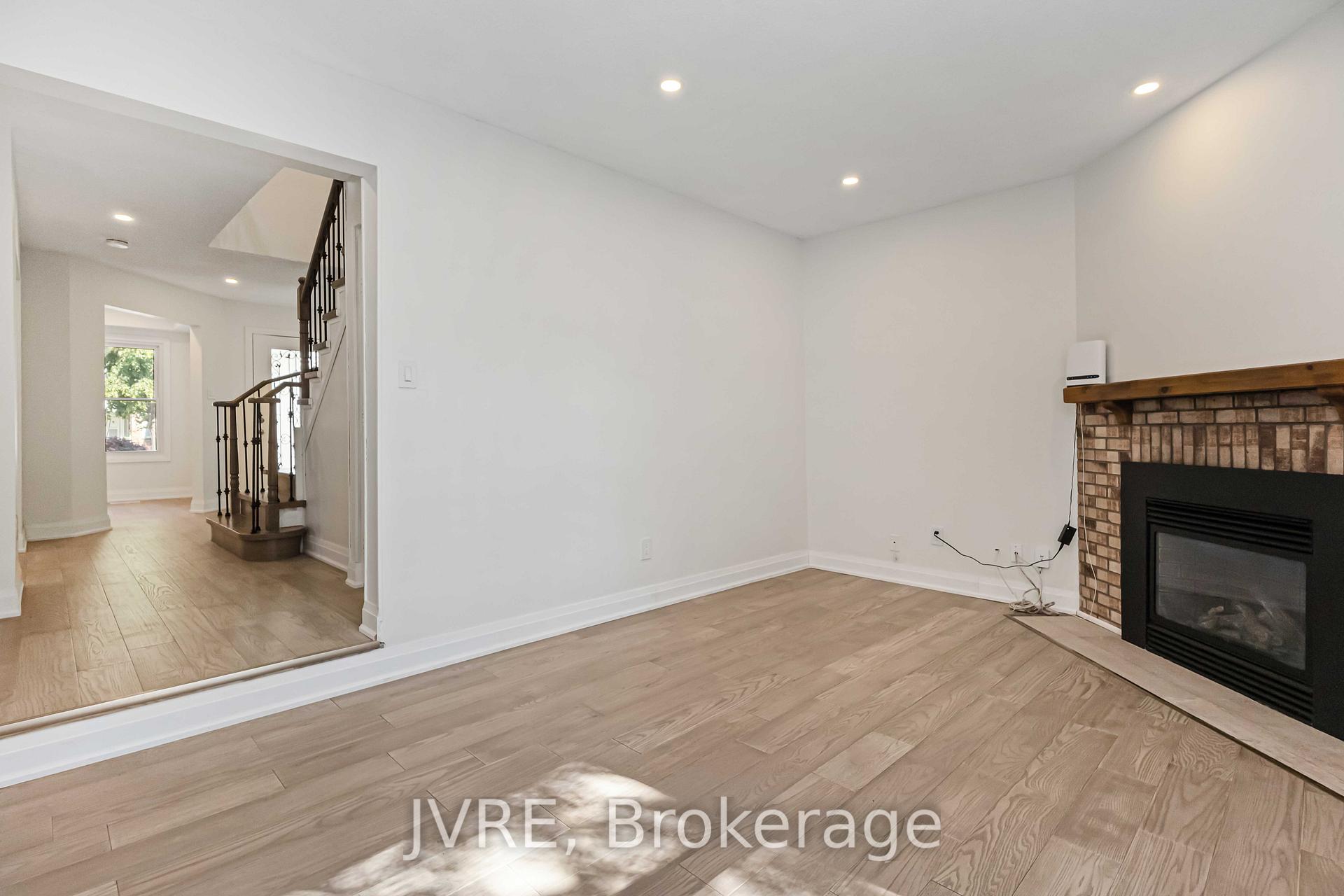 Photo 21 of 263 Wright Crescent, Ajax, Central — HOMEH