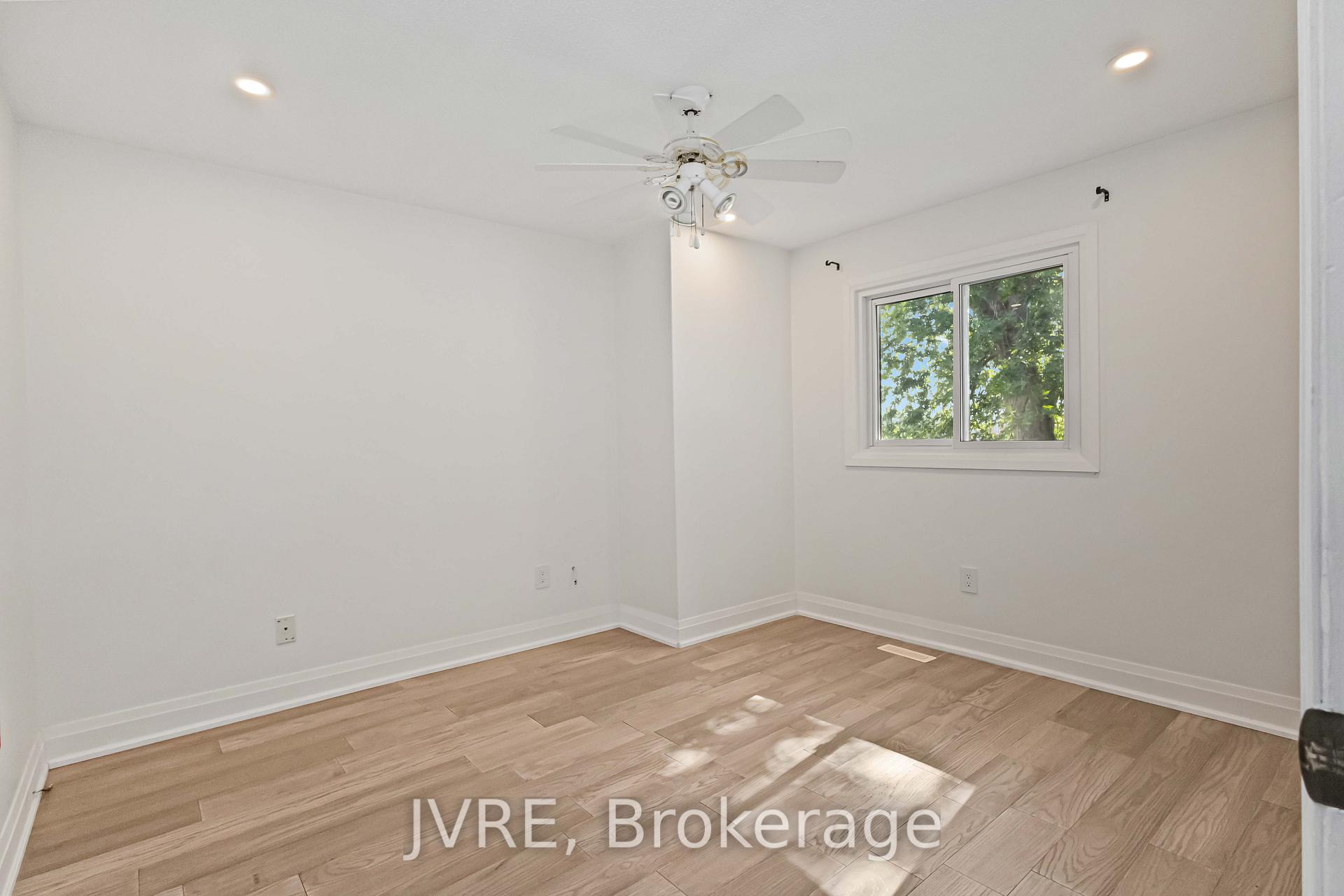 Photo 20 of 263 Wright Crescent, Ajax, Central — HOMEH