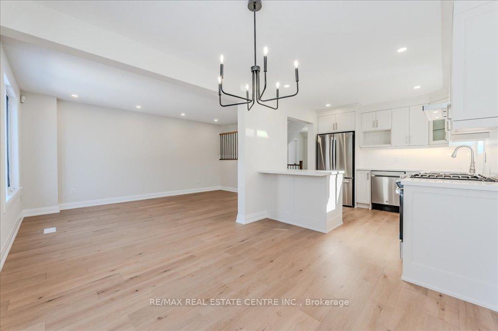 Photo 11 of 235 Pastern Trail, Waterloo — HOMEH