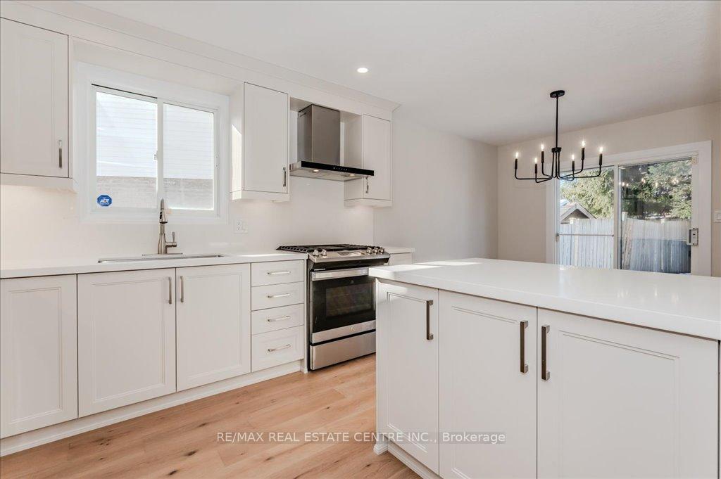 Photo 14 of 235 Pastern Trail, Waterloo — HOMEH