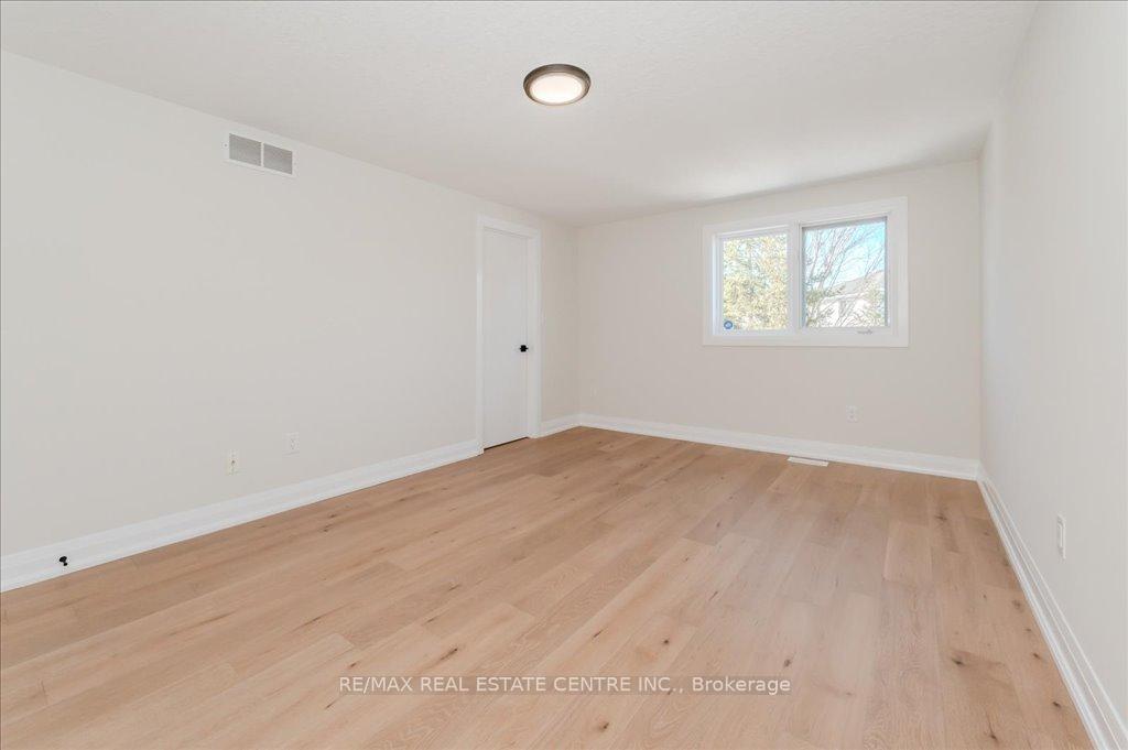 Photo 18 of 235 Pastern Trail, Waterloo — HOMEH
