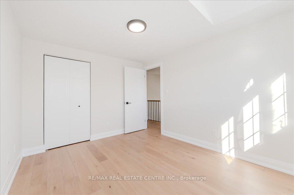 Photo 21 of 235 Pastern Trail, Waterloo — HOMEH