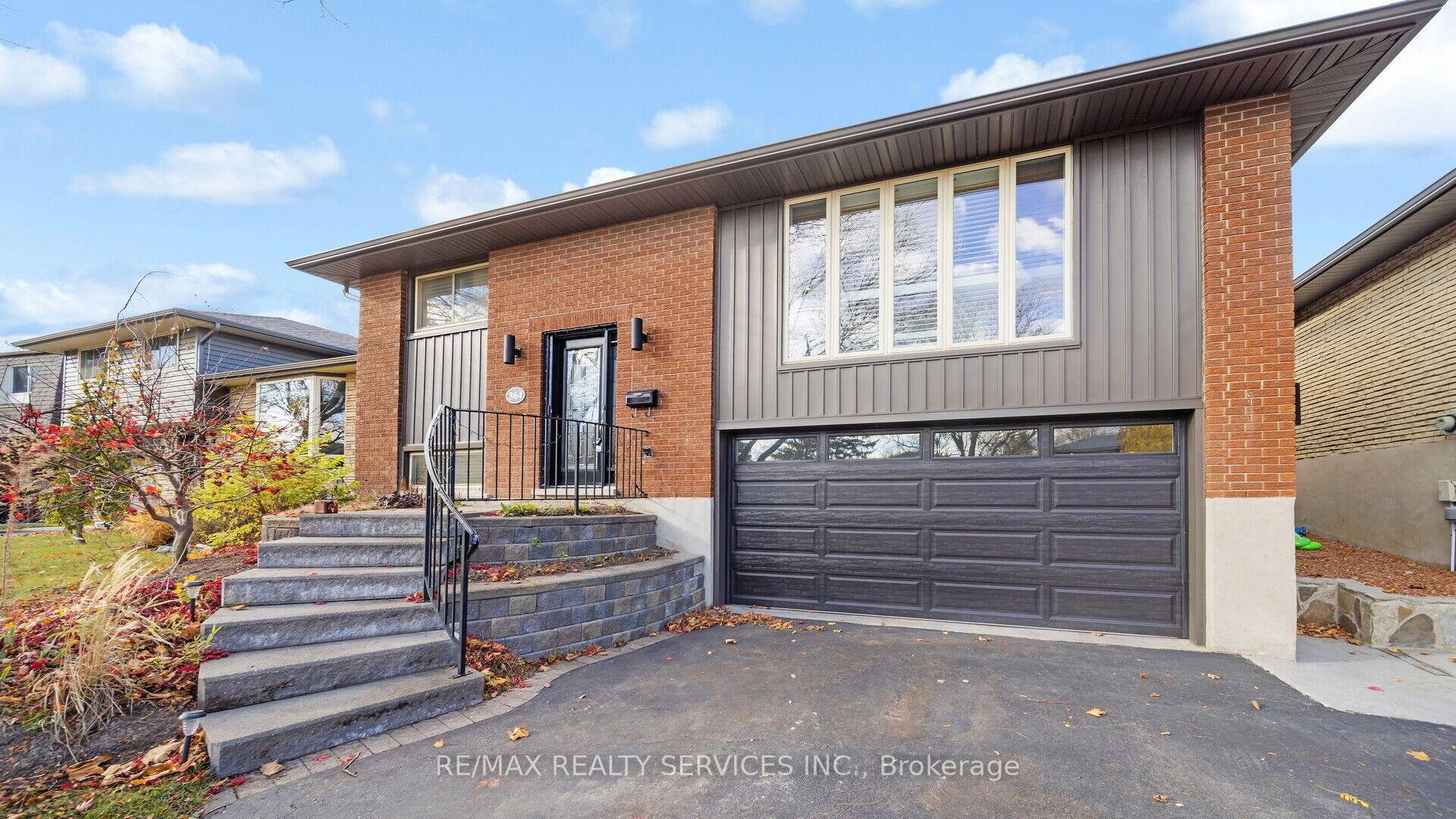 Front of 364 Roselawn Place