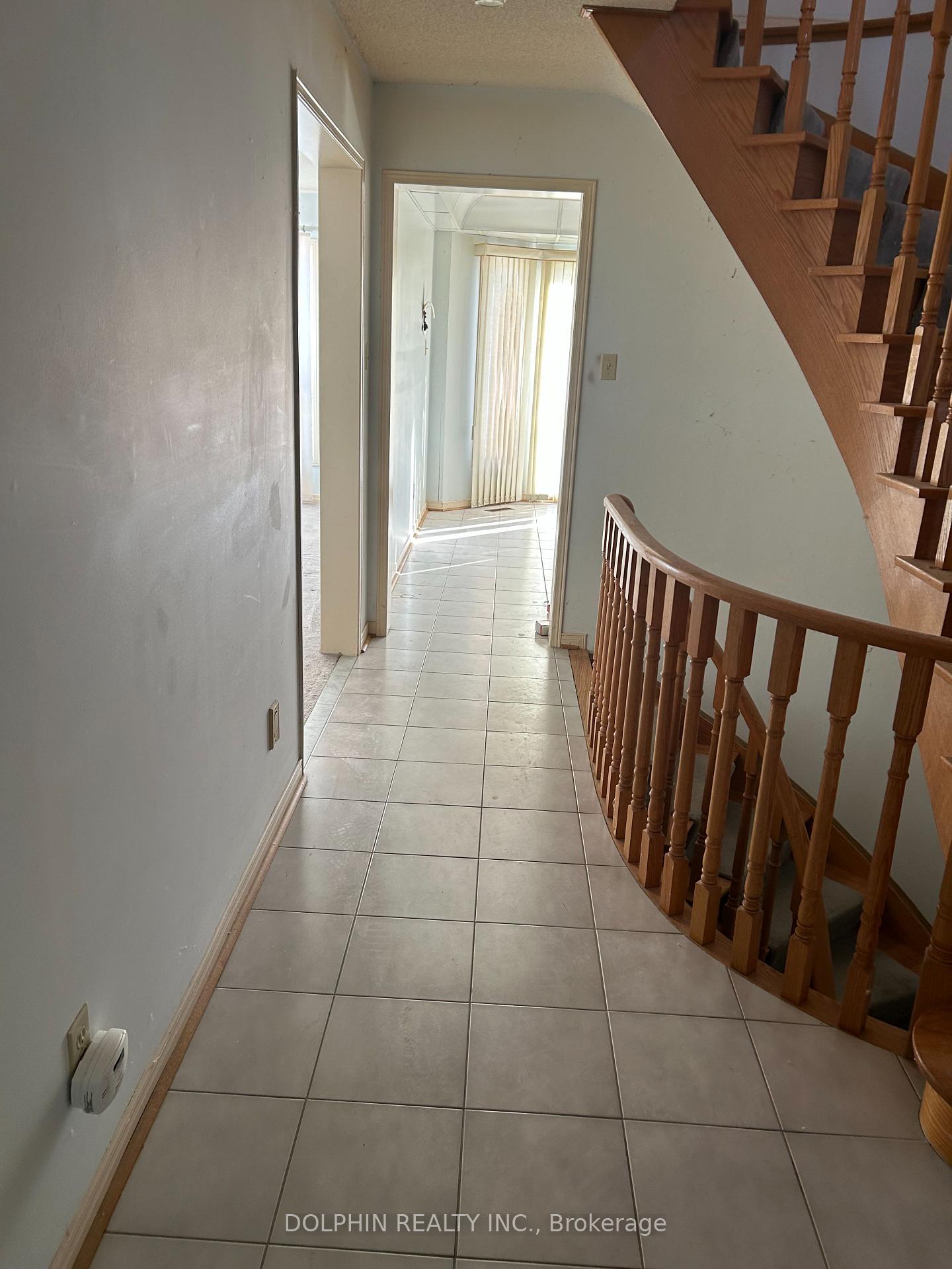 Photo 4 of 115 Elson Street, Markham, Middlefield — HOMEH