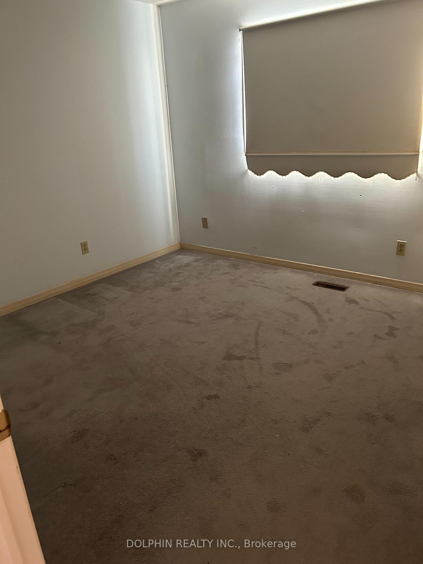 Photo 7 of 115 Elson Street, Markham, Middlefield — HOMEH