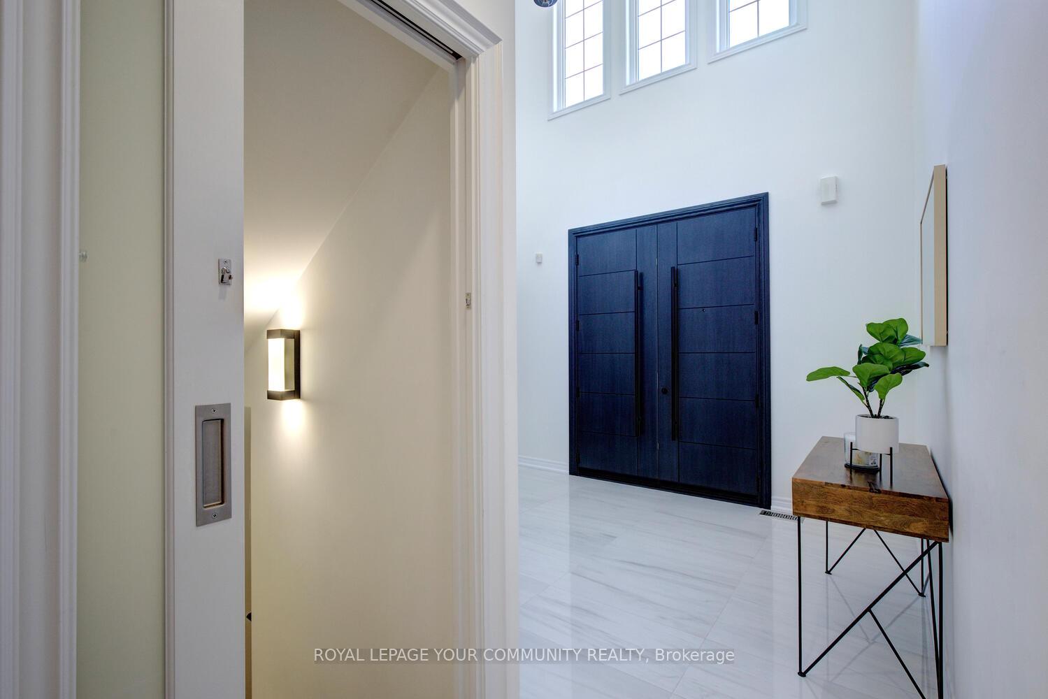 Photo 7 of 127 Golden Forest Road, Vaughan, Patterson — HOMEH