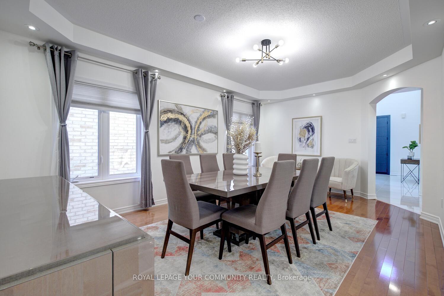 Photo 10 of 127 Golden Forest Road, Vaughan, Patterson — HOMEH