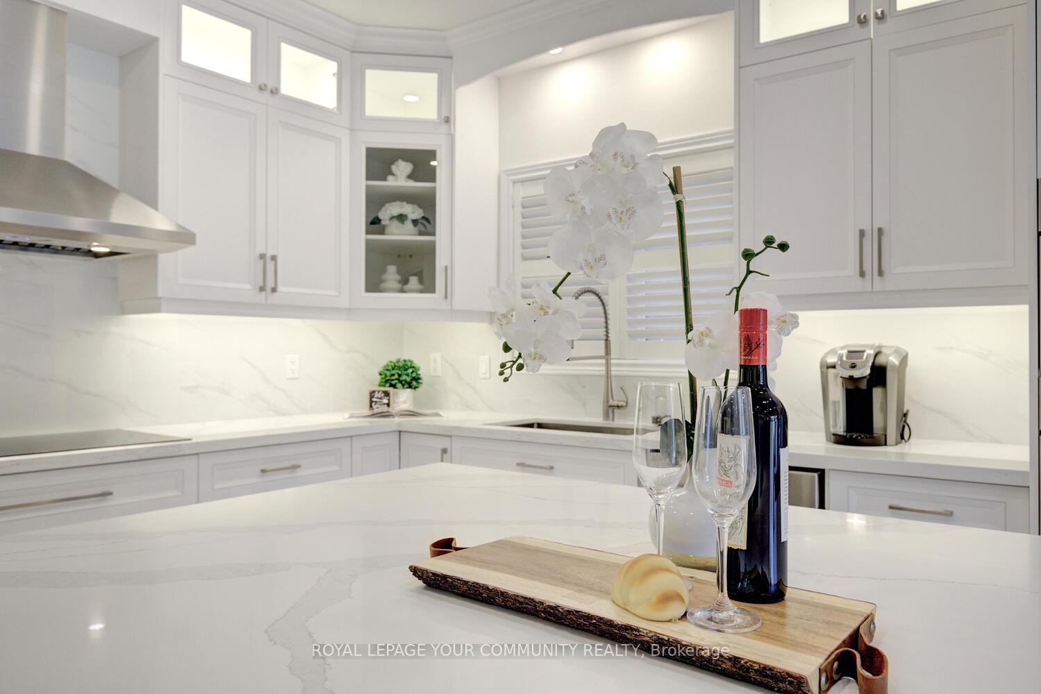Photo 20 of 127 Golden Forest Road, Vaughan, Patterson — HOMEH