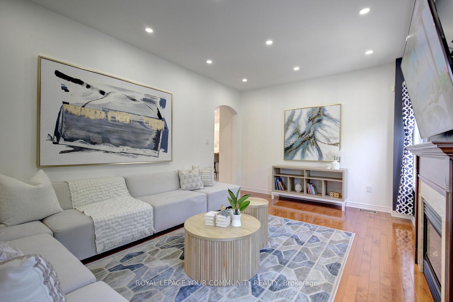 Photo 23 of 127 Golden Forest Road, Vaughan, Patterson — HOMEH
