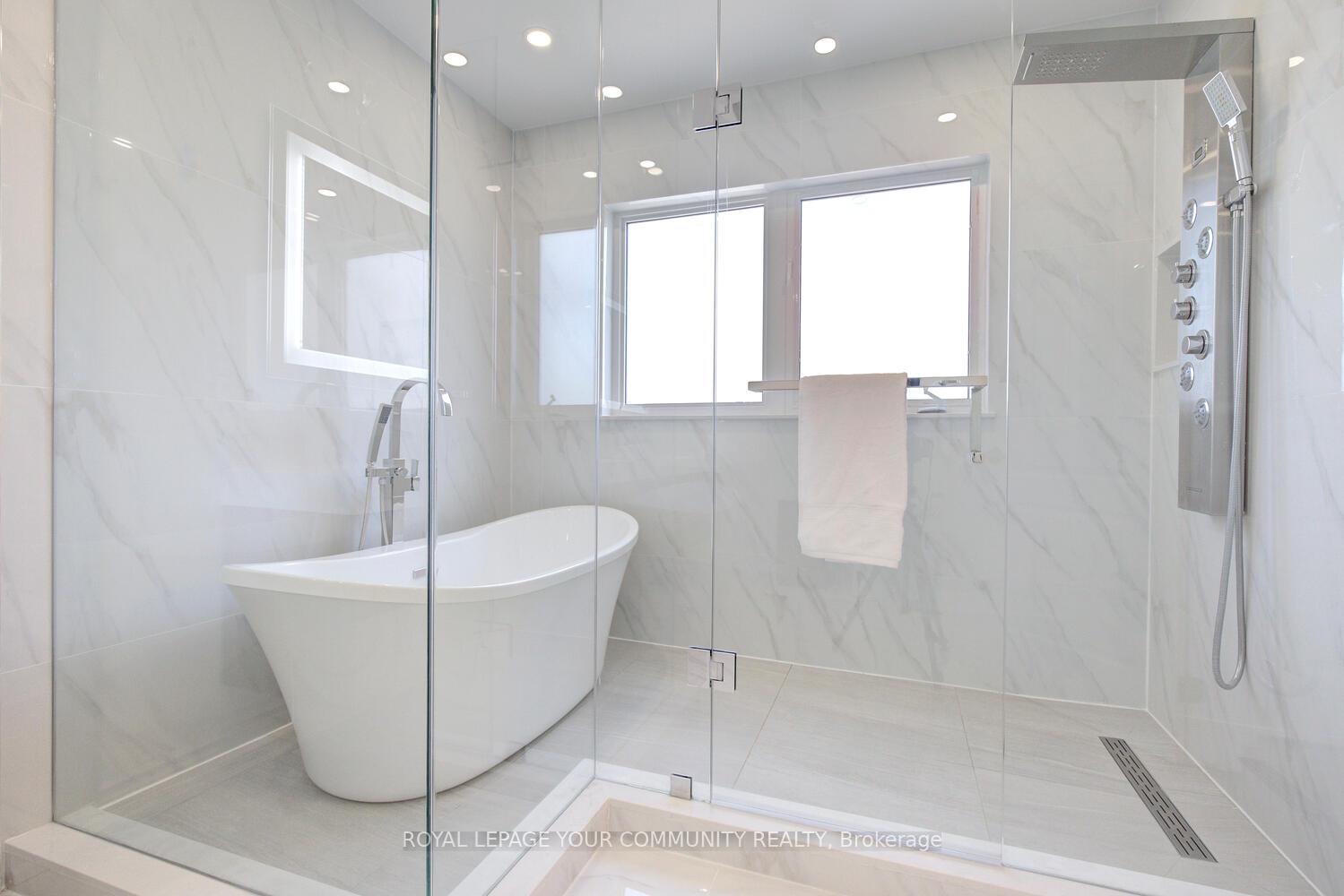 Photo 29 of 127 Golden Forest Road, Vaughan, Patterson — HOMEH