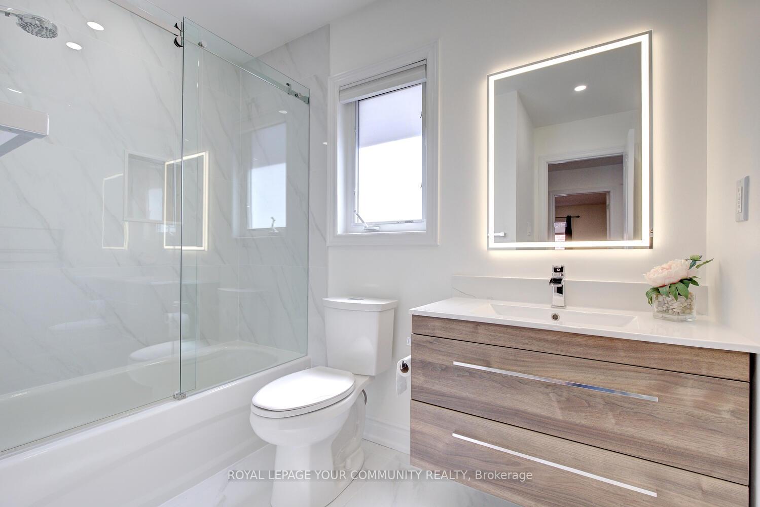 Photo 35 of 127 Golden Forest Road, Vaughan, Patterson — HOMEH