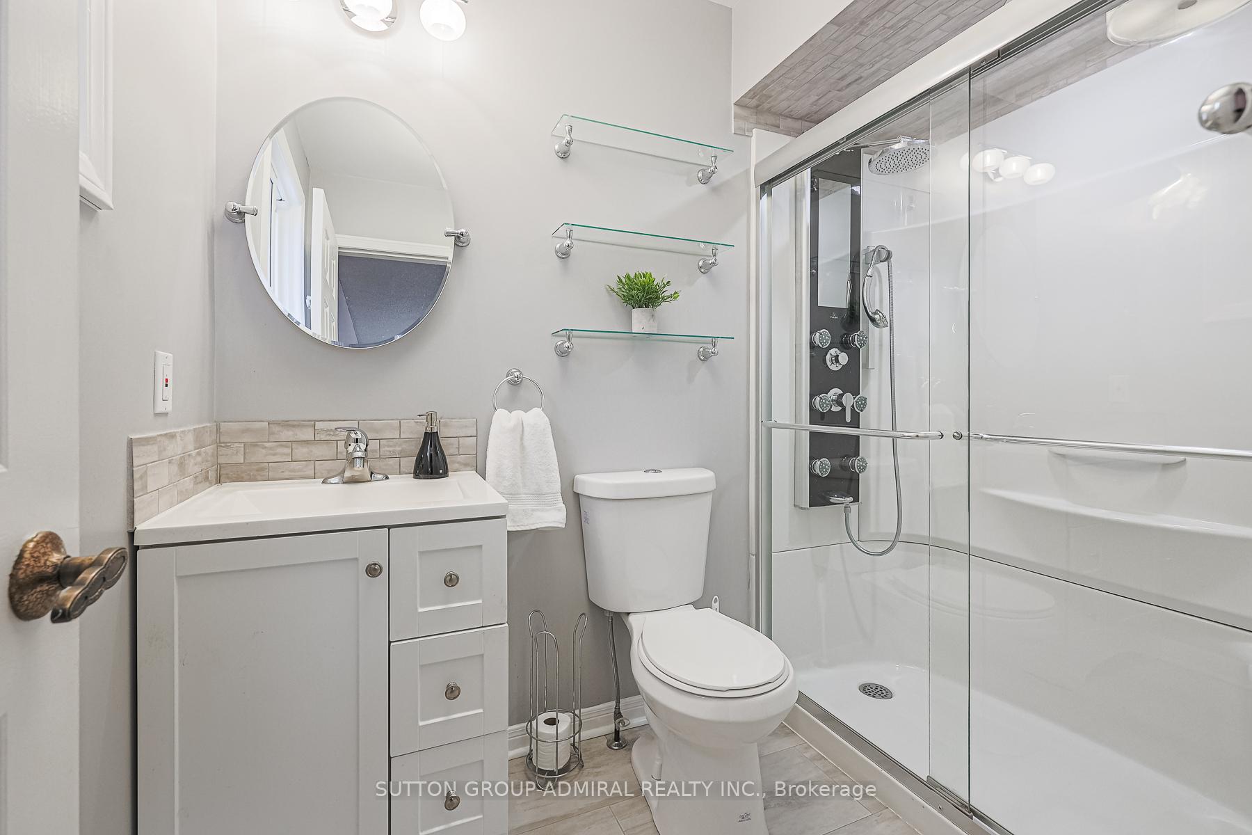 Photo 20 of 14 Evergreen Crescent, Markham, Aileen-Willowbrook — HOMEH