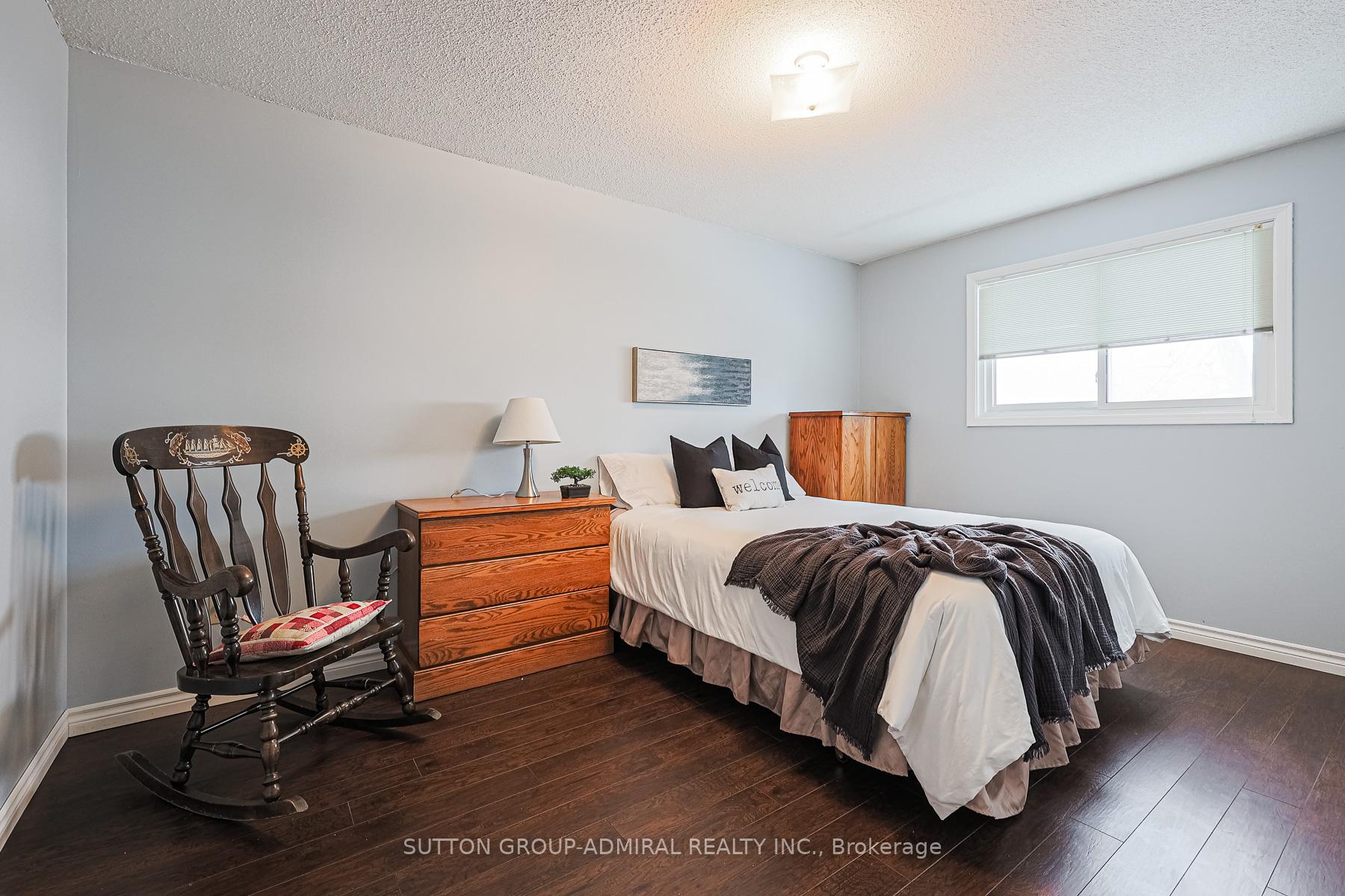 Photo 23 of 14 Evergreen Crescent, Markham, Aileen-Willowbrook — HOMEH