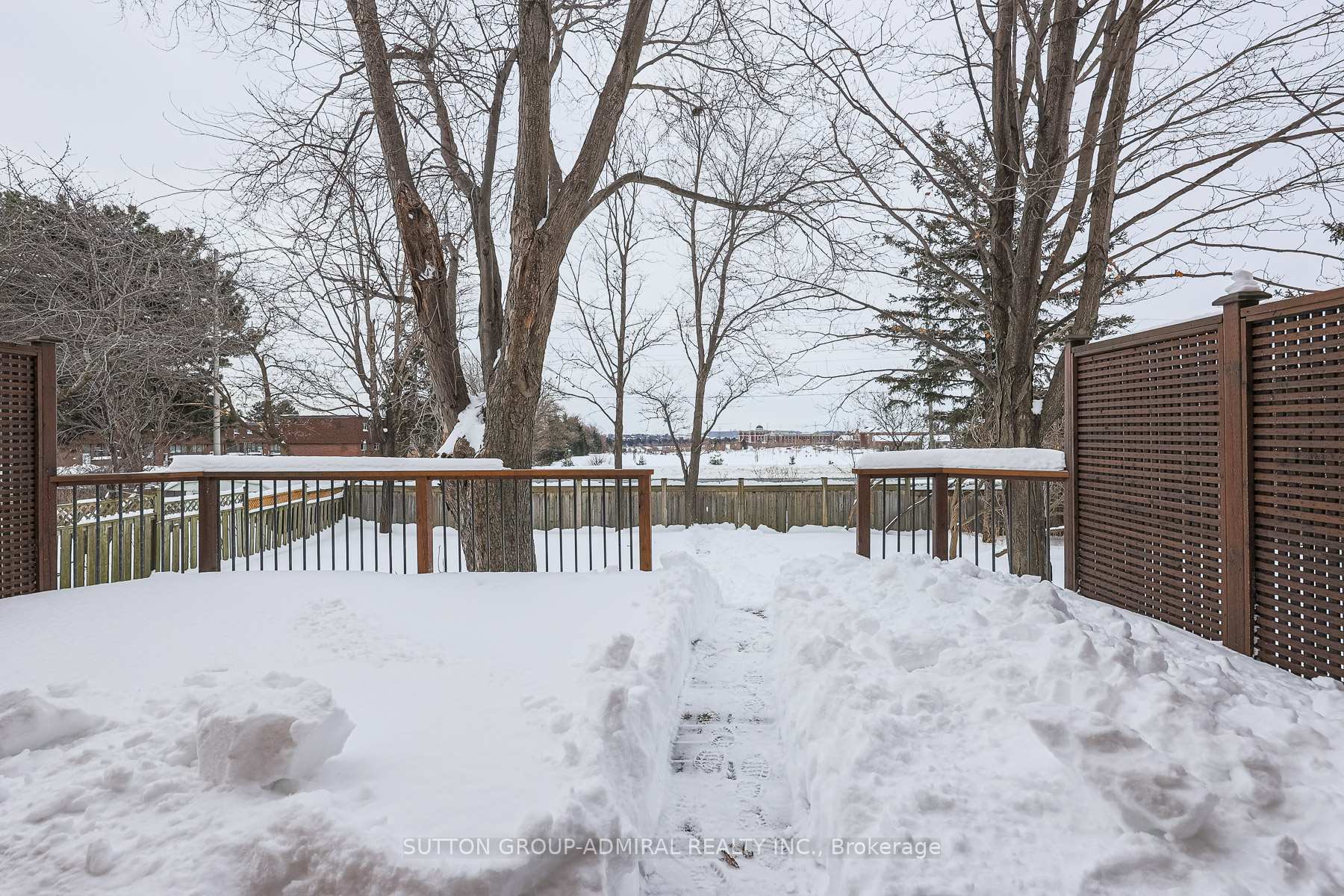 Photo 31 of 14 Evergreen Crescent, Markham, Aileen-Willowbrook — HOMEH