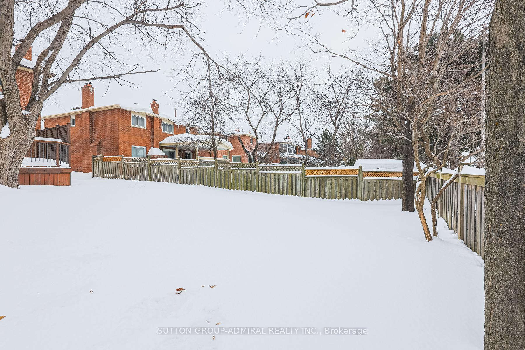 Photo 33 of 14 Evergreen Crescent, Markham, Aileen-Willowbrook — HOMEH