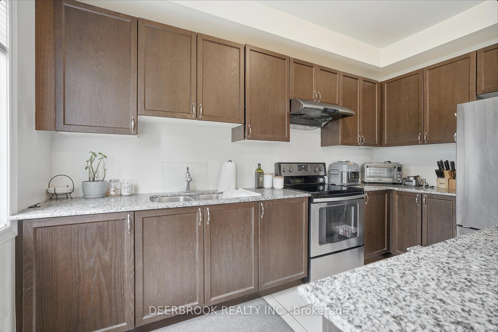 Photo 7 of 67 Promenade Drive, Whitby, Taunton North — HOMEH