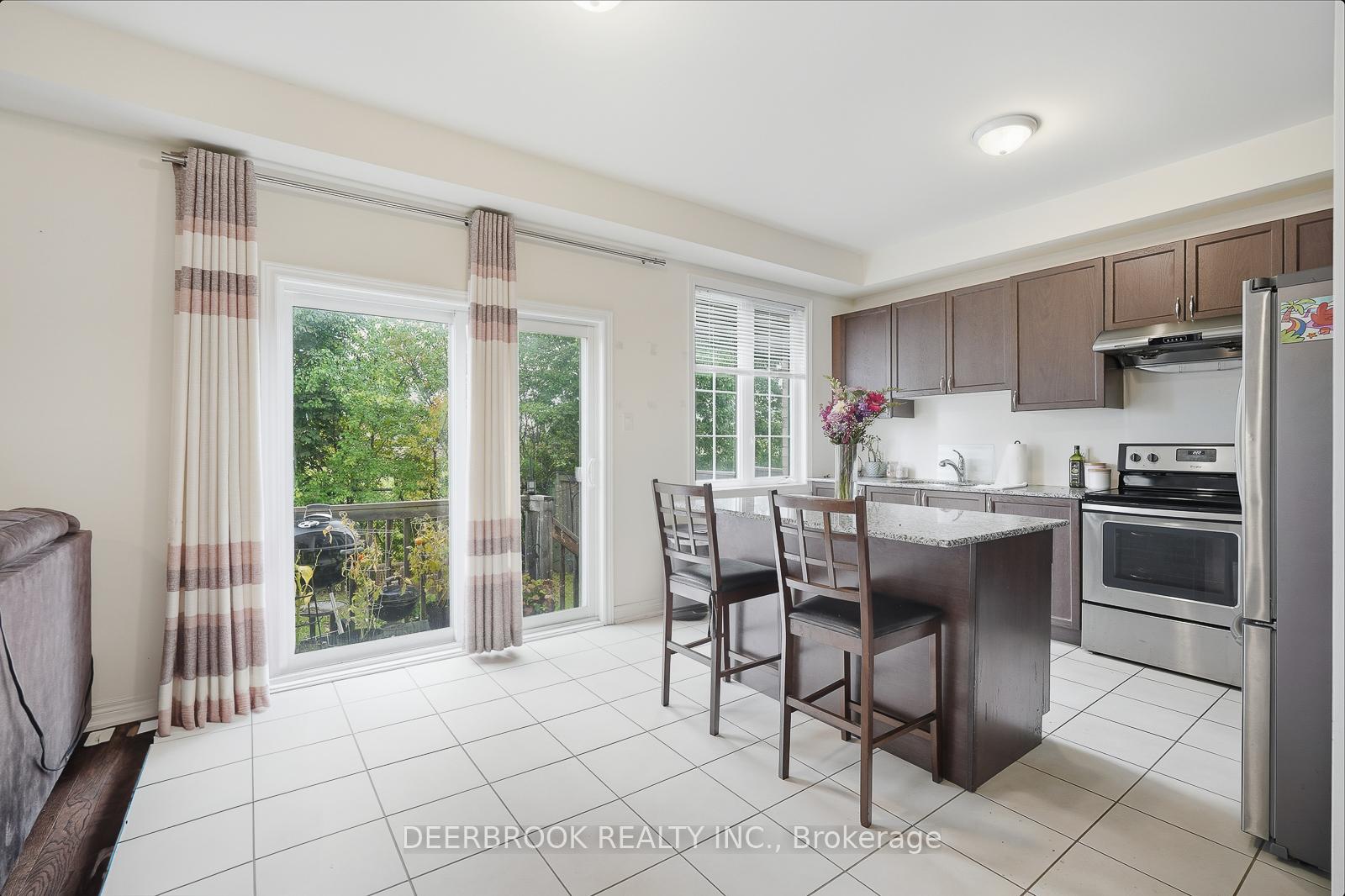Photo 10 of 67 Promenade Drive, Whitby, Taunton North — HOMEH