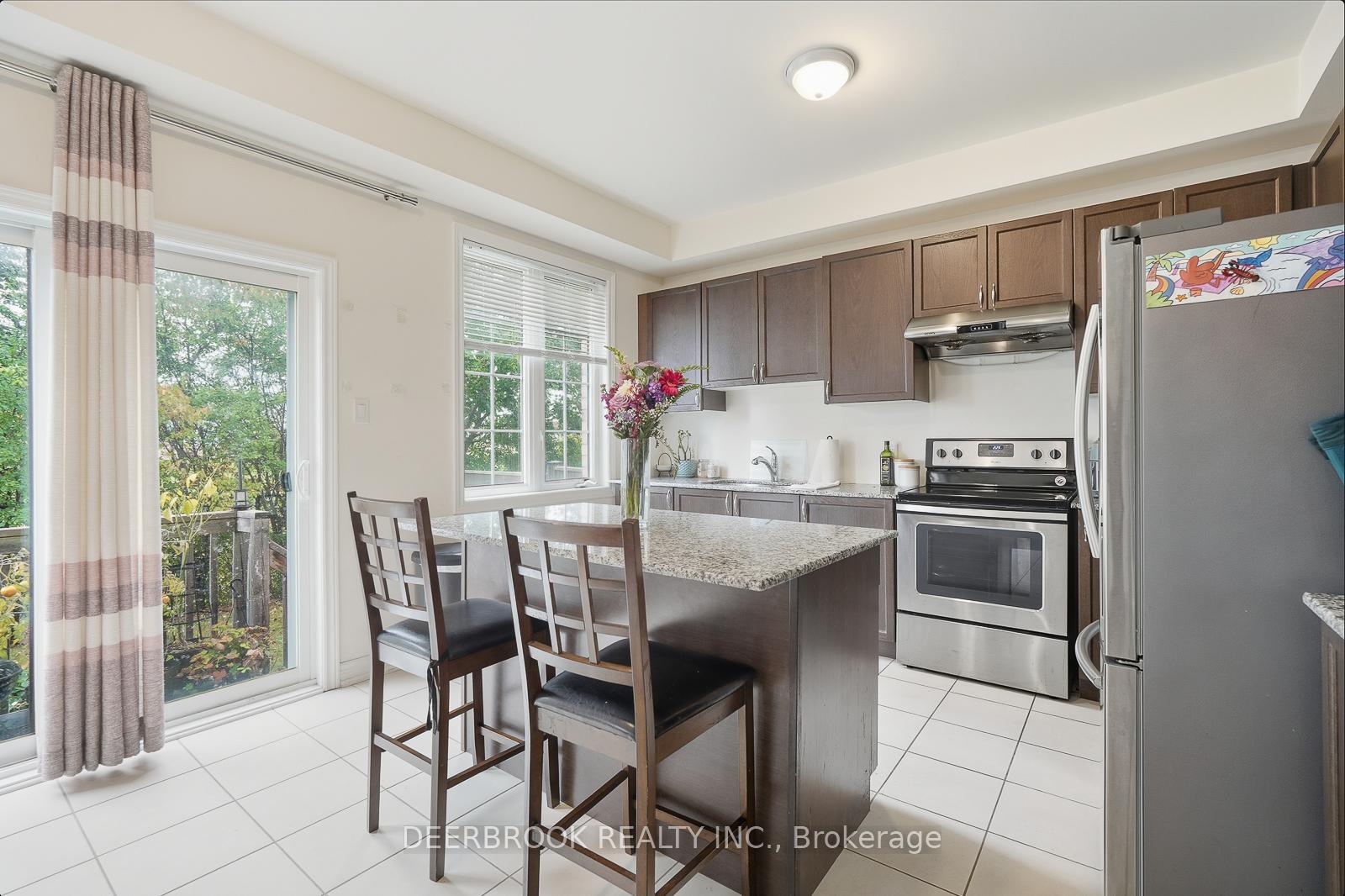 Photo 15 of 67 Promenade Drive, Whitby, Taunton North — HOMEH