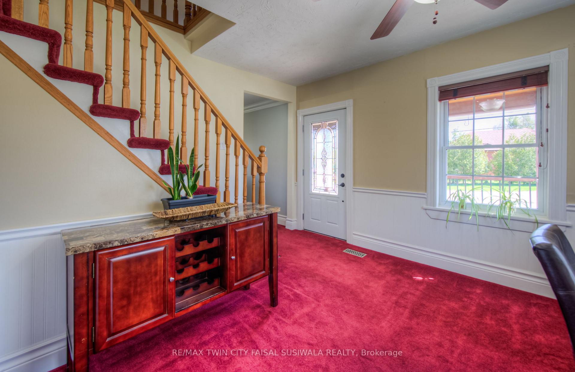 Photo 16 of 150 Woolwich Street S, Woolwich — HOMEH