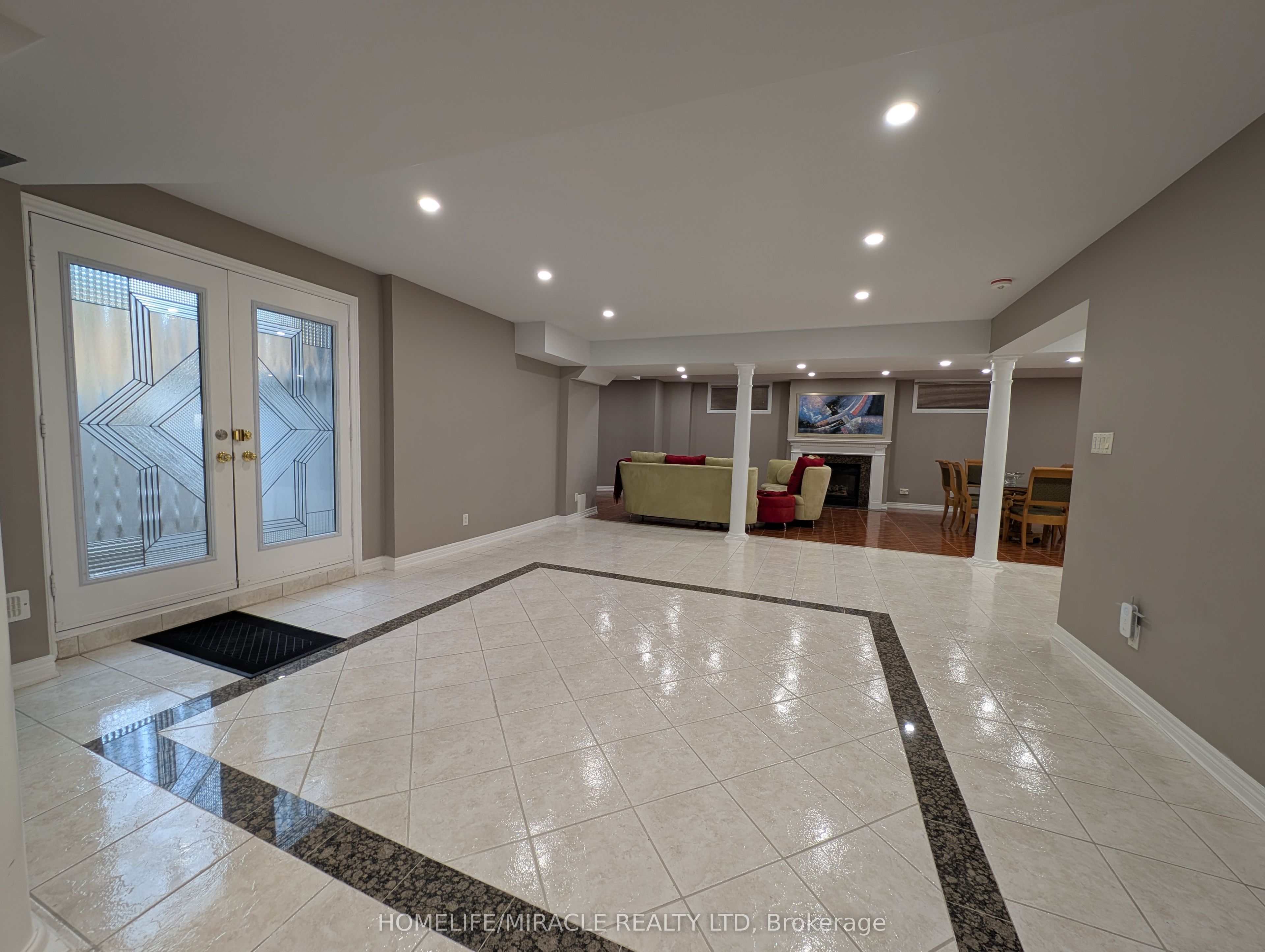 Photo 12 of Unit Basement, 63 Loudon Crescent, Vaughan, Beverley Glen — HOMEH