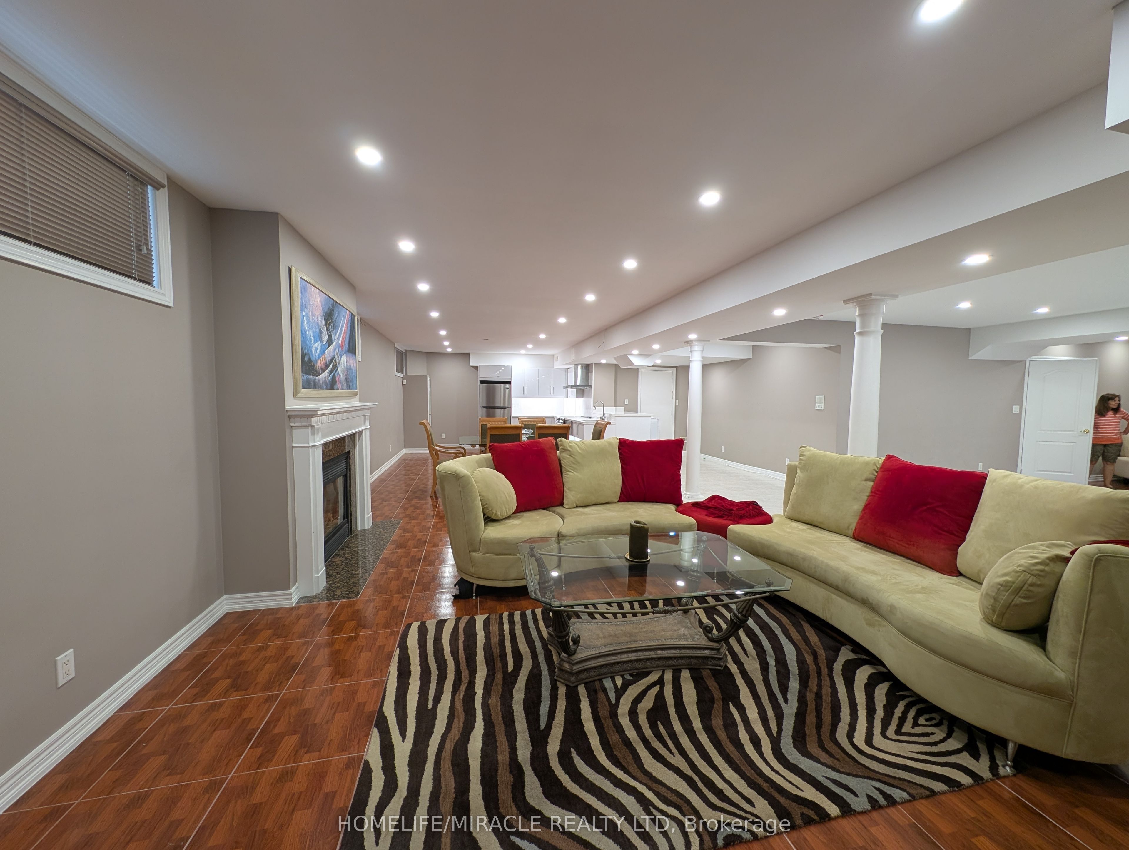 Photo 6 of Unit Basement, 63 Loudon Crescent, Vaughan, Beverley Glen — HOMEH