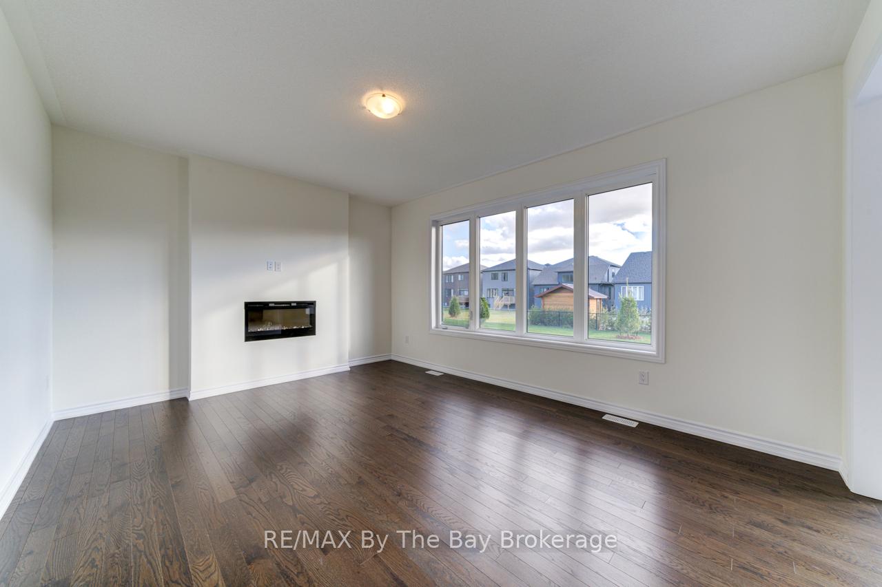 Photo 17 of 206 Mapleside Drive, Wasaga Beach — HOMEH