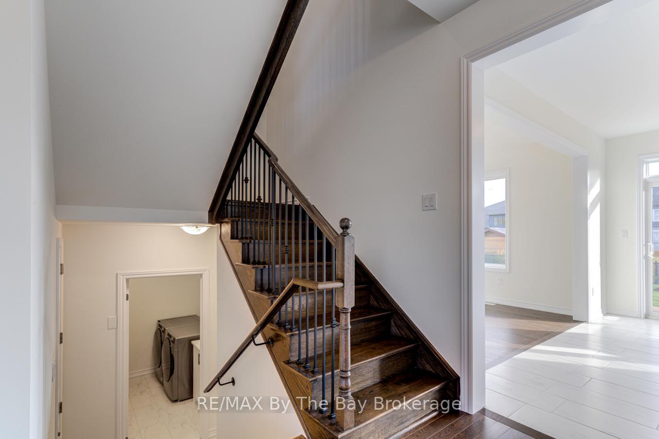 Photo 20 of 206 Mapleside Drive, Wasaga Beach — HOMEH