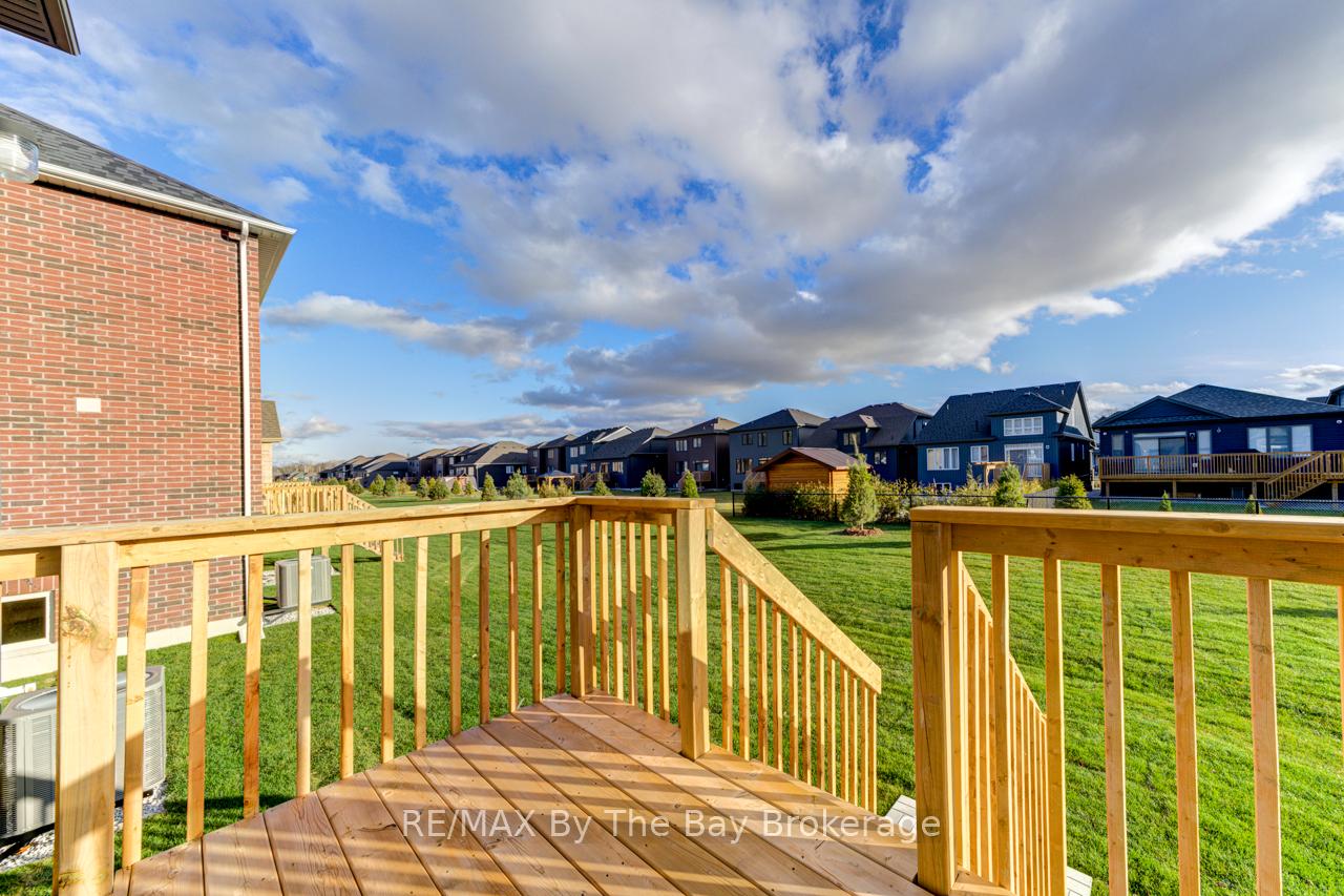 Photo 36 of 206 Mapleside Drive, Wasaga Beach — HOMEH