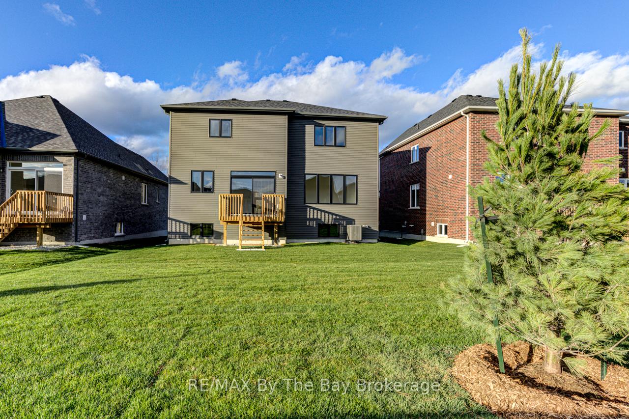 Photo 37 of 206 Mapleside Drive, Wasaga Beach — HOMEH