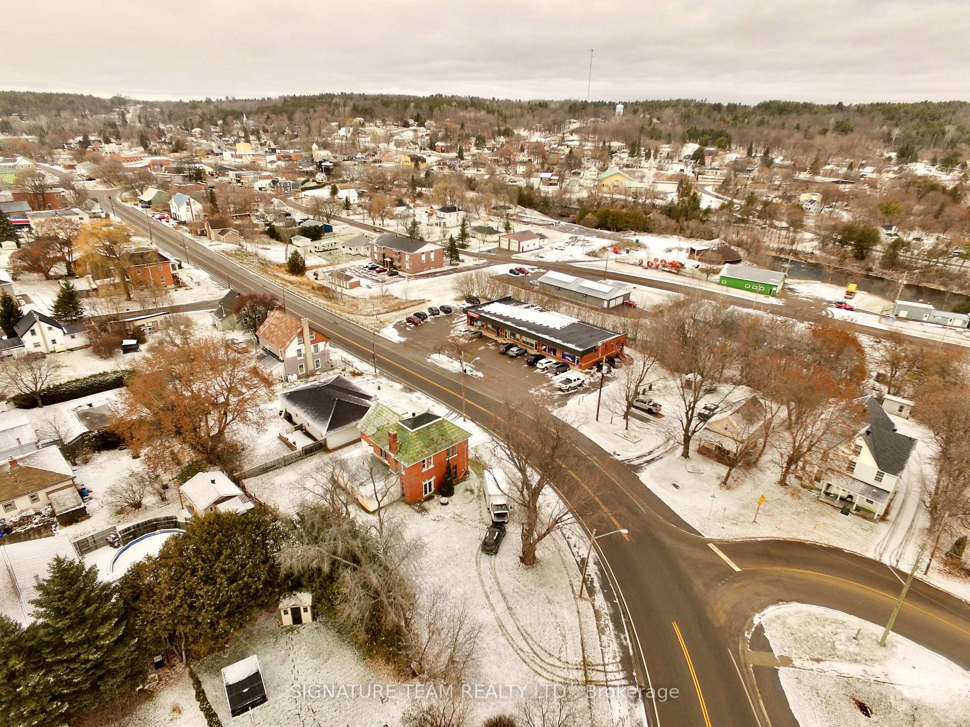 Photo 11 of 116 Queen Street, Bonnechere Valley, Eganville/Bonnechere Twp — HOMEH
