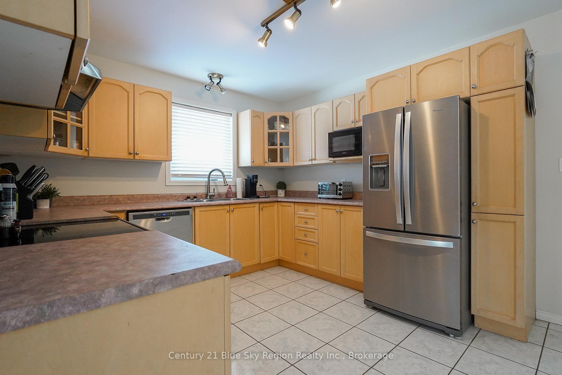Photo 5 of 181 Oak Court, West Nipissing, Sturgeon Falls — HOMEH