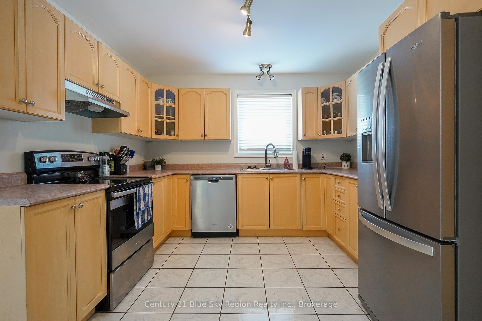 Photo 6 of 181 Oak Court, West Nipissing, Sturgeon Falls — HOMEH