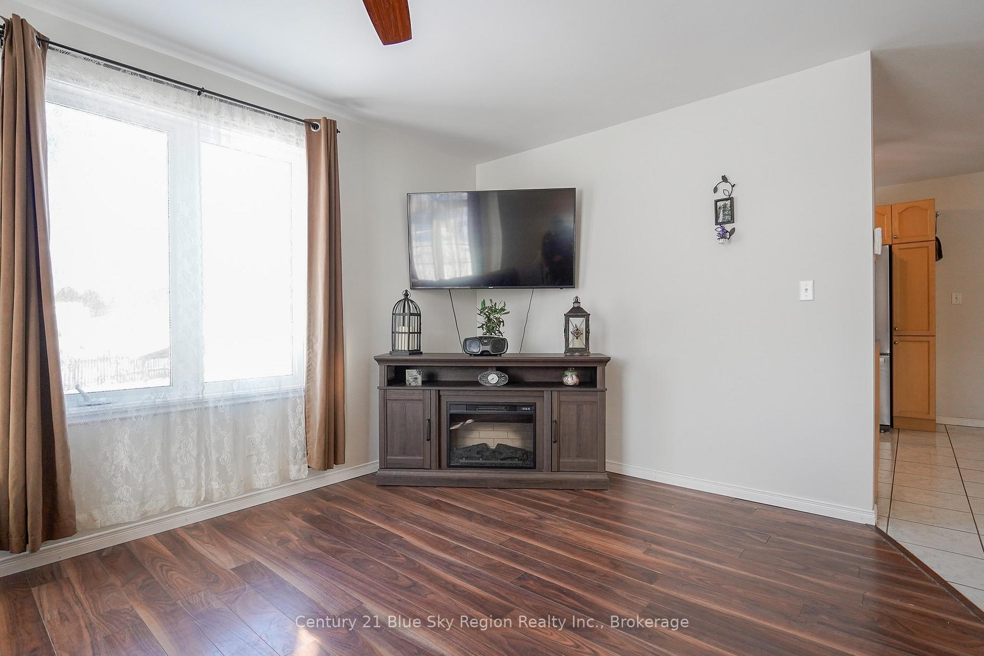 Photo 11 of 181 Oak Court, West Nipissing, Sturgeon Falls — HOMEH