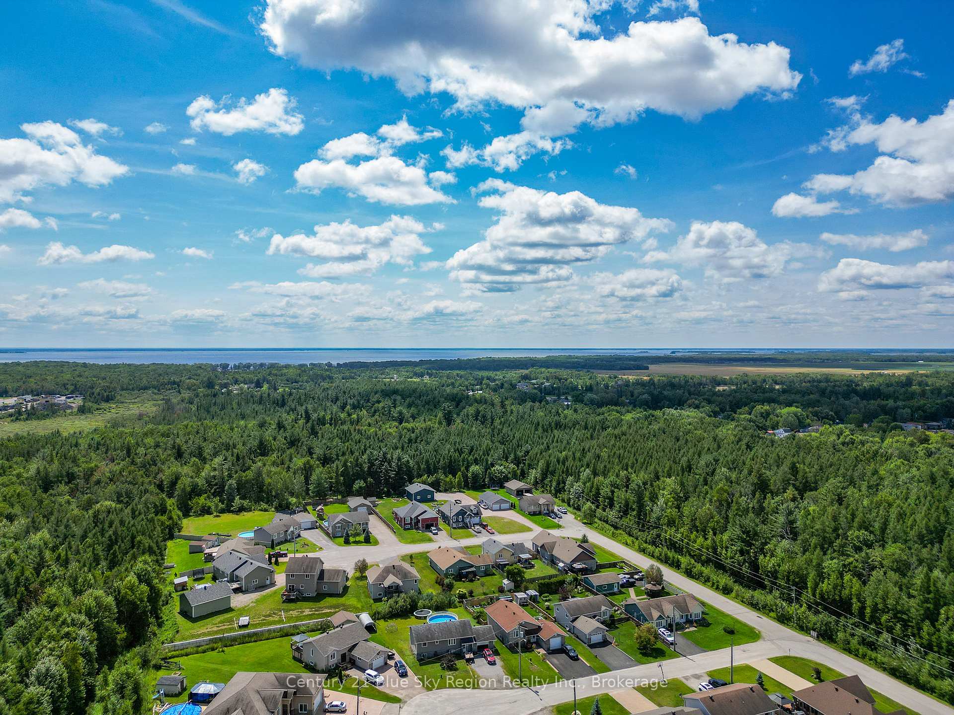 Photo 43 of 181 Oak Court, West Nipissing, Sturgeon Falls — HOMEH