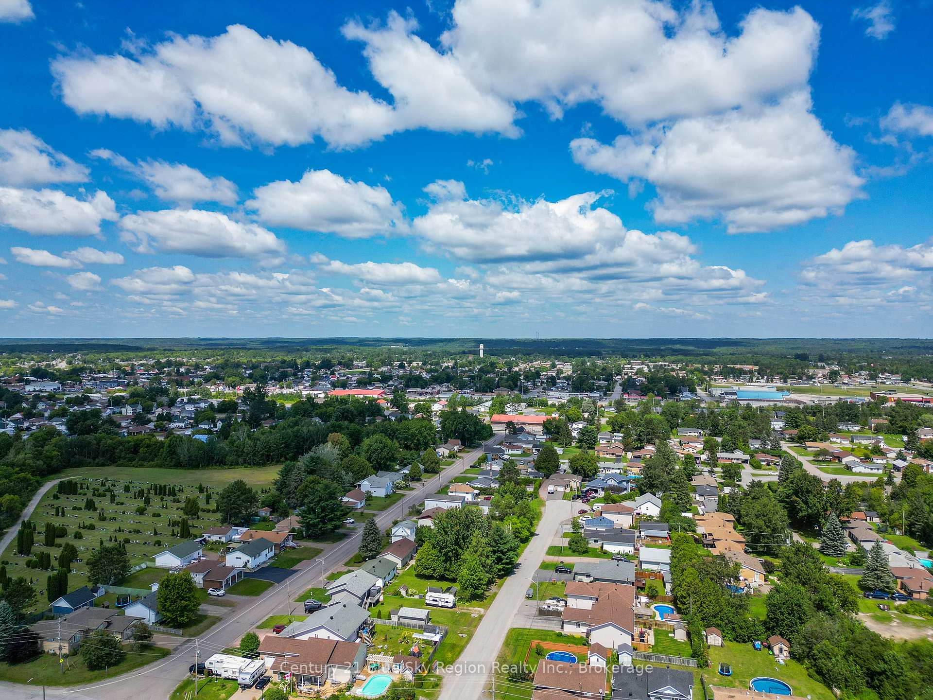 Photo 44 of 181 Oak Court, West Nipissing, Sturgeon Falls — HOMEH