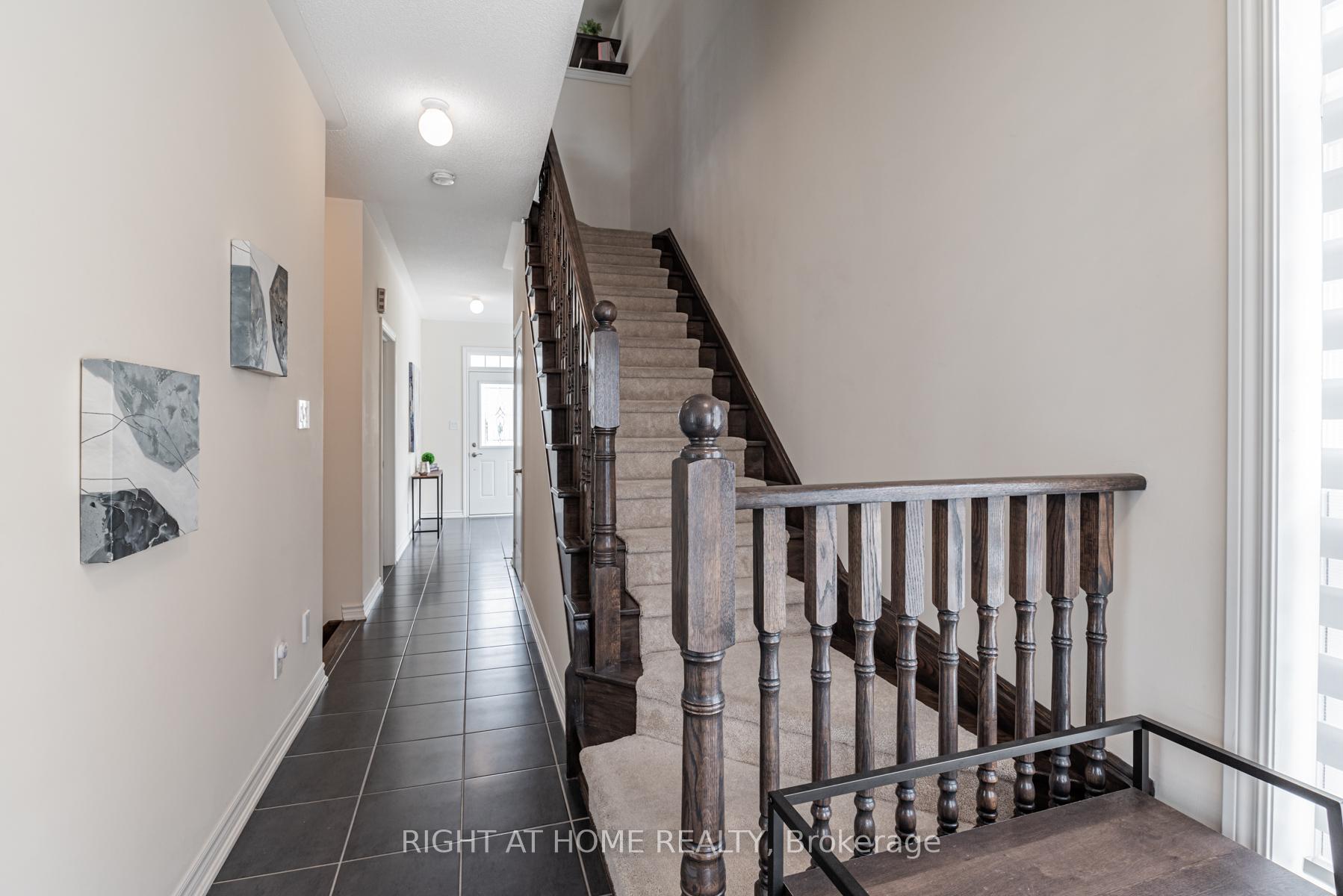 Photo 3 of 15 Tatra Lane, Markham, Cathedraltown — HOMEH