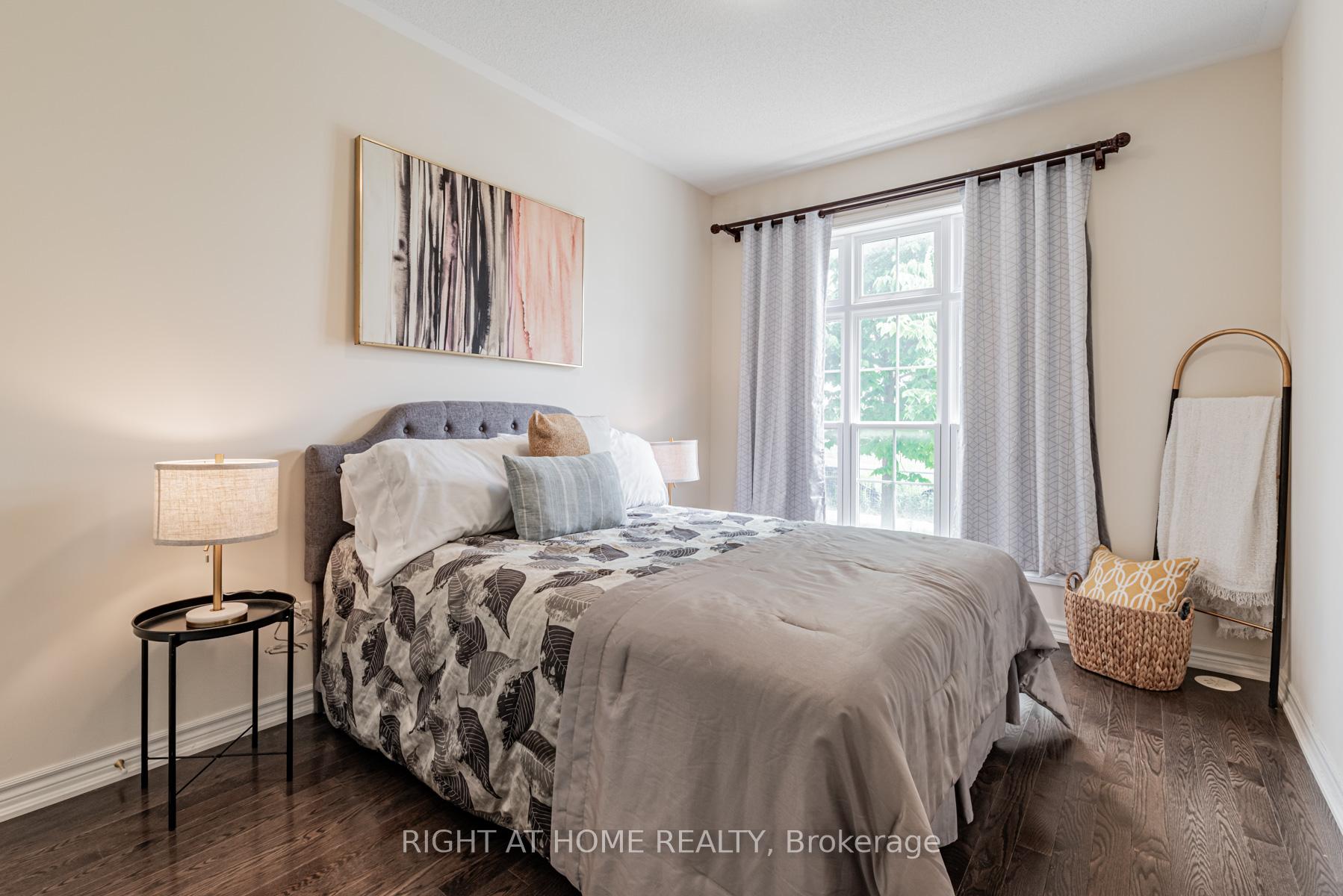 Photo 4 of 15 Tatra Lane, Markham, Cathedraltown — HOMEH