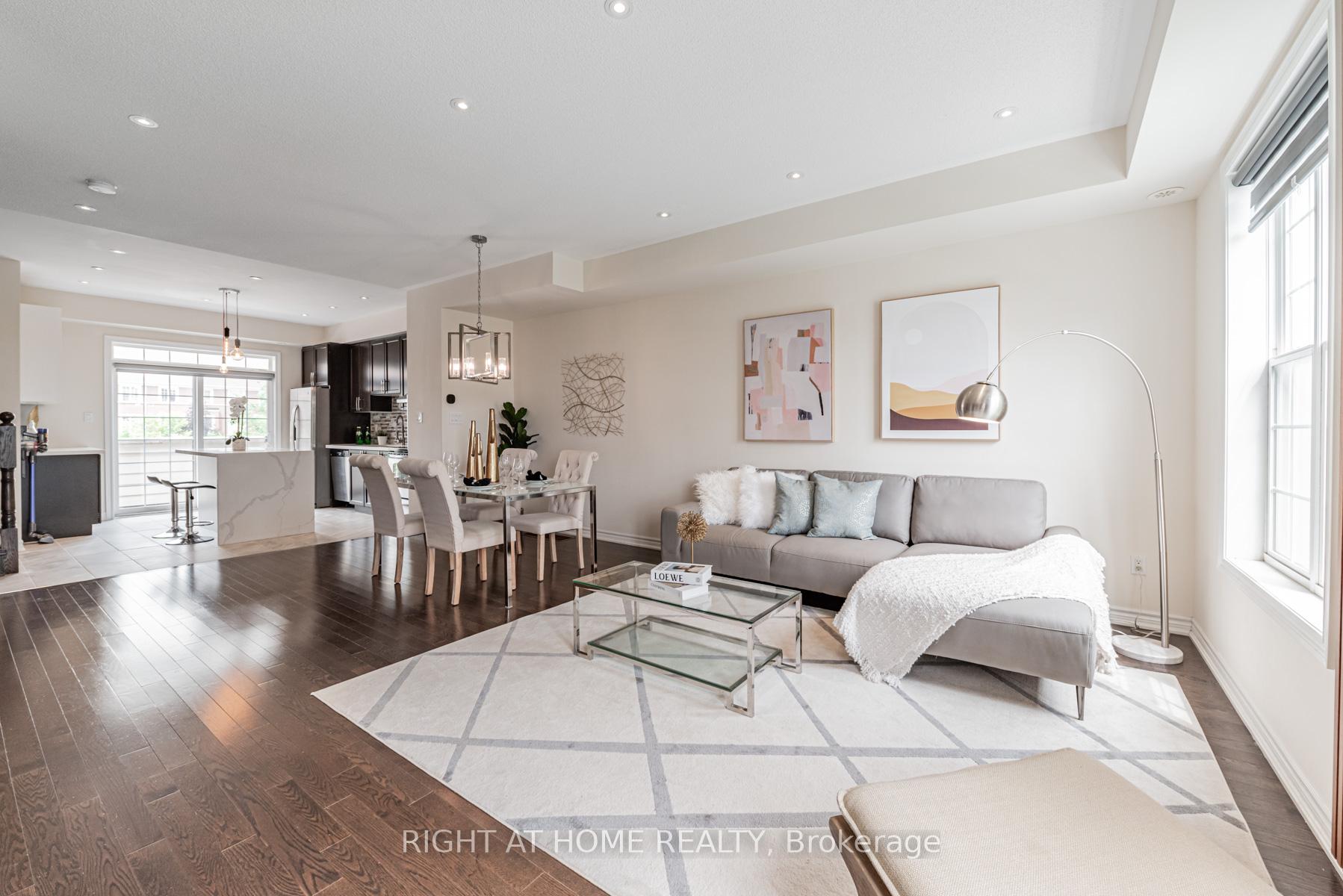 Photo 9 of 15 Tatra Lane, Markham, Cathedraltown — HOMEH