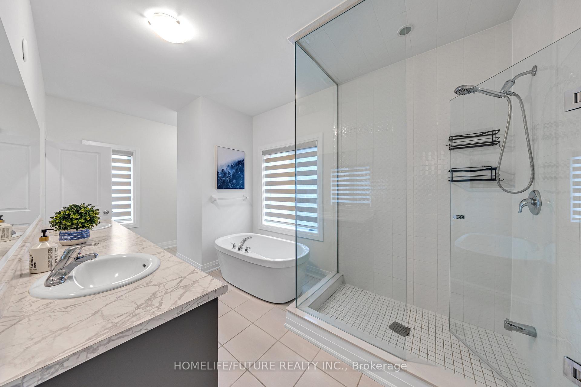 Photo 35 of 57 Priory Drive, Whitby, Rural Whitby — HOMEH